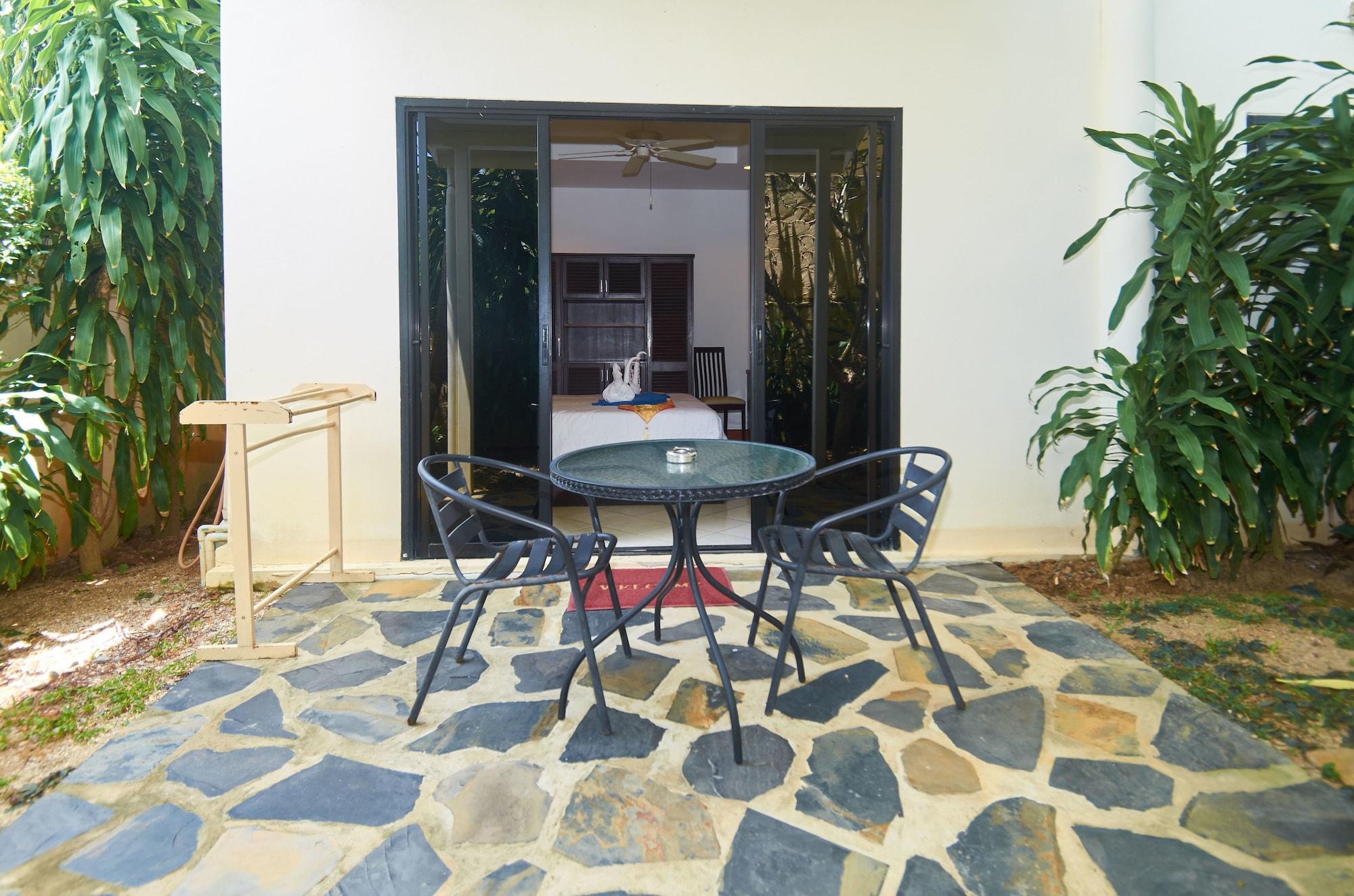 Phuket Riviera Villas Hotel Nai Harn Екстериор снимка