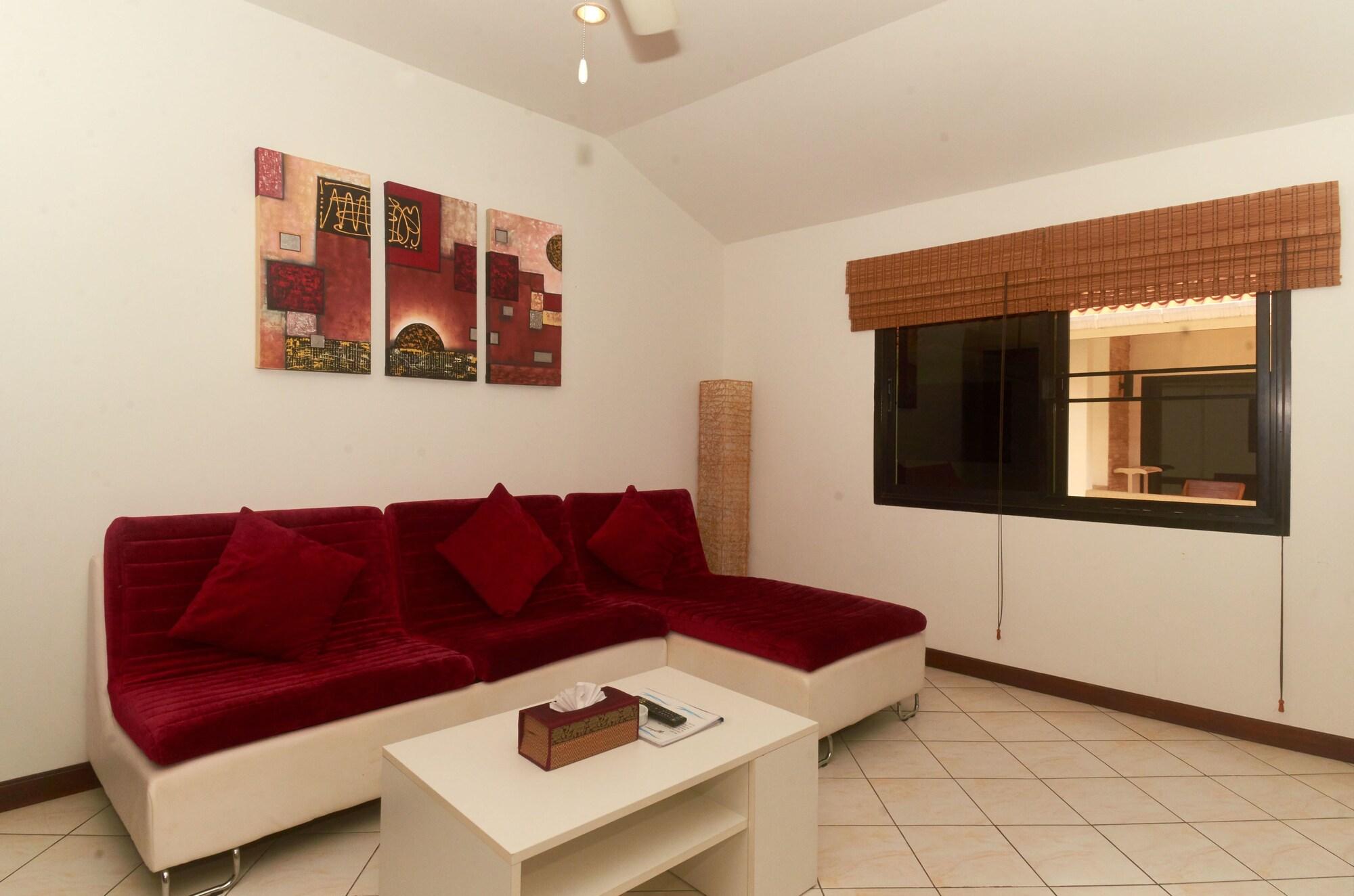 Phuket Riviera Villas Hotel Nai Harn Екстериор снимка